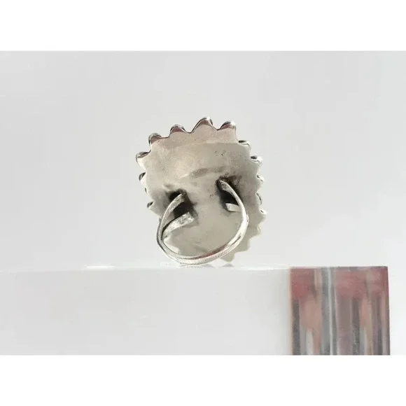 Southwest Style Mother of Pearl Vintage Freeform Wavy Vintage Ring - sz 7 - Picture 4 of 10